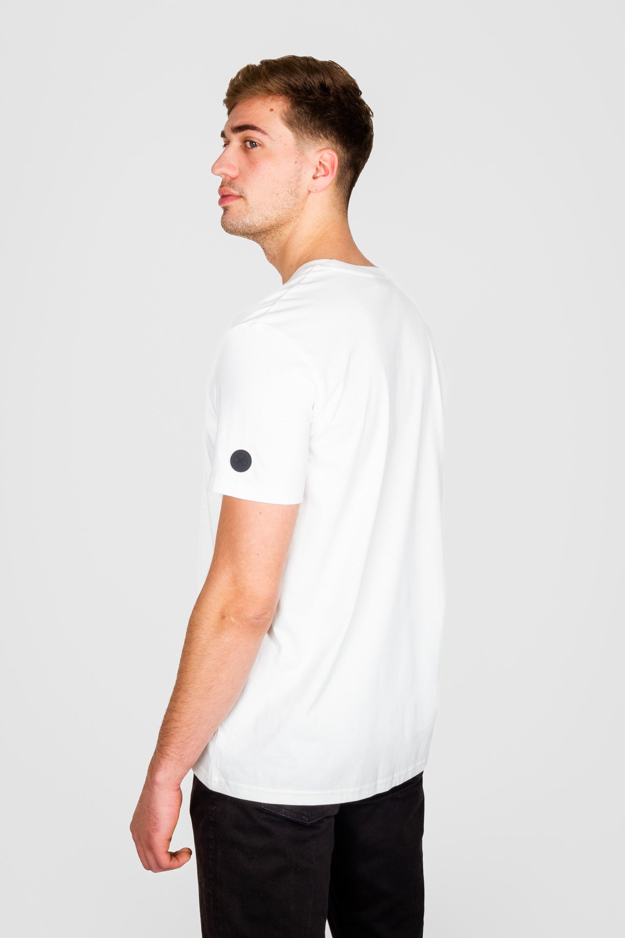 TROY off white t-shirt biologisch katoen detail