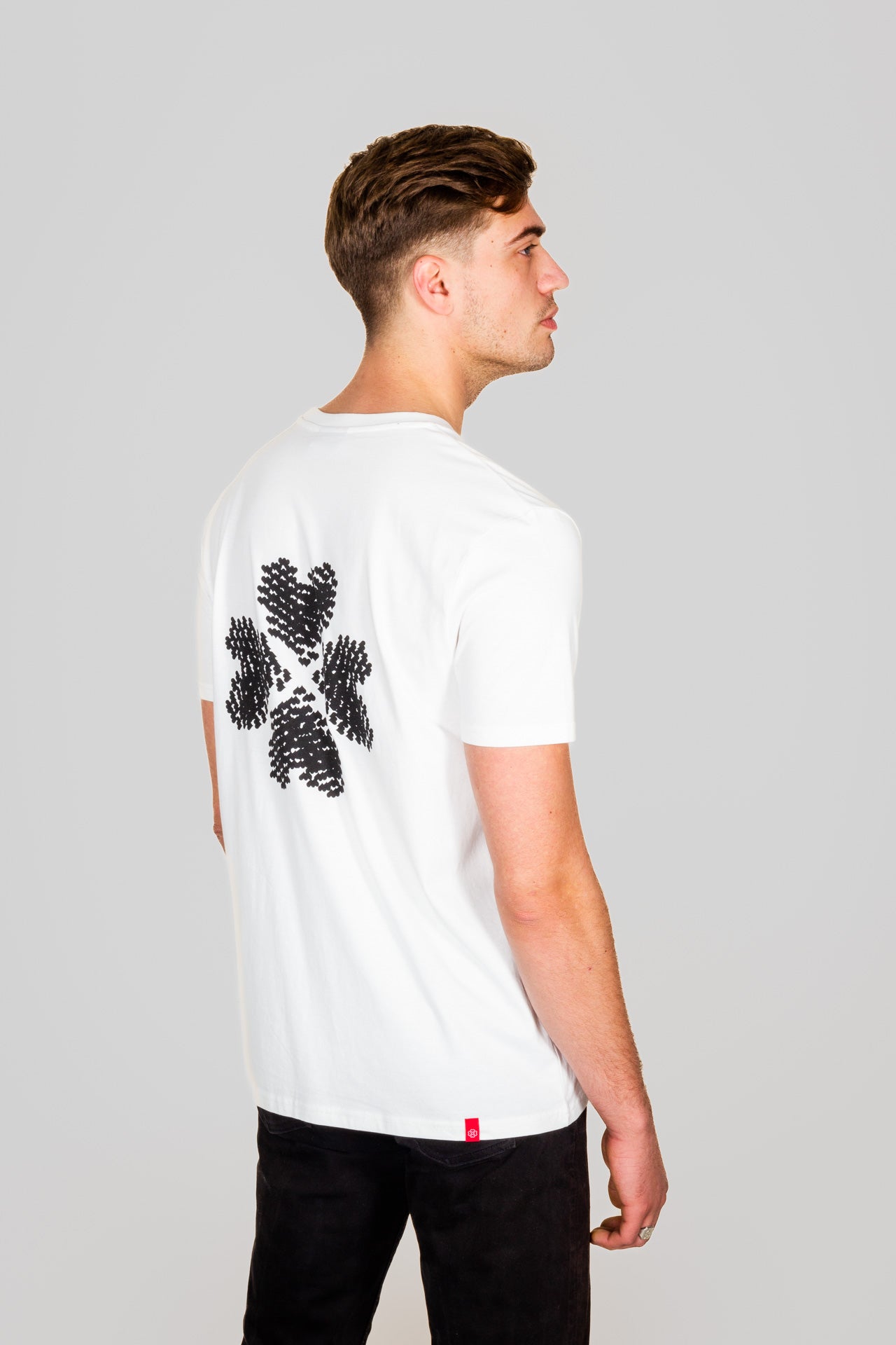 TATUM off white t-shirt biologisch katoen achterkant details